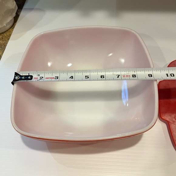 Vintage PYREX Red Square Hostess Casserole Dish with Lid 2 1/2 Quart - Picture 8 of 11